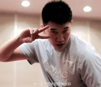 荷甲倒计时；深圳男篮清晨造点机会；细节引发关注；赛场秩序良好；细节决定成败的简单介绍