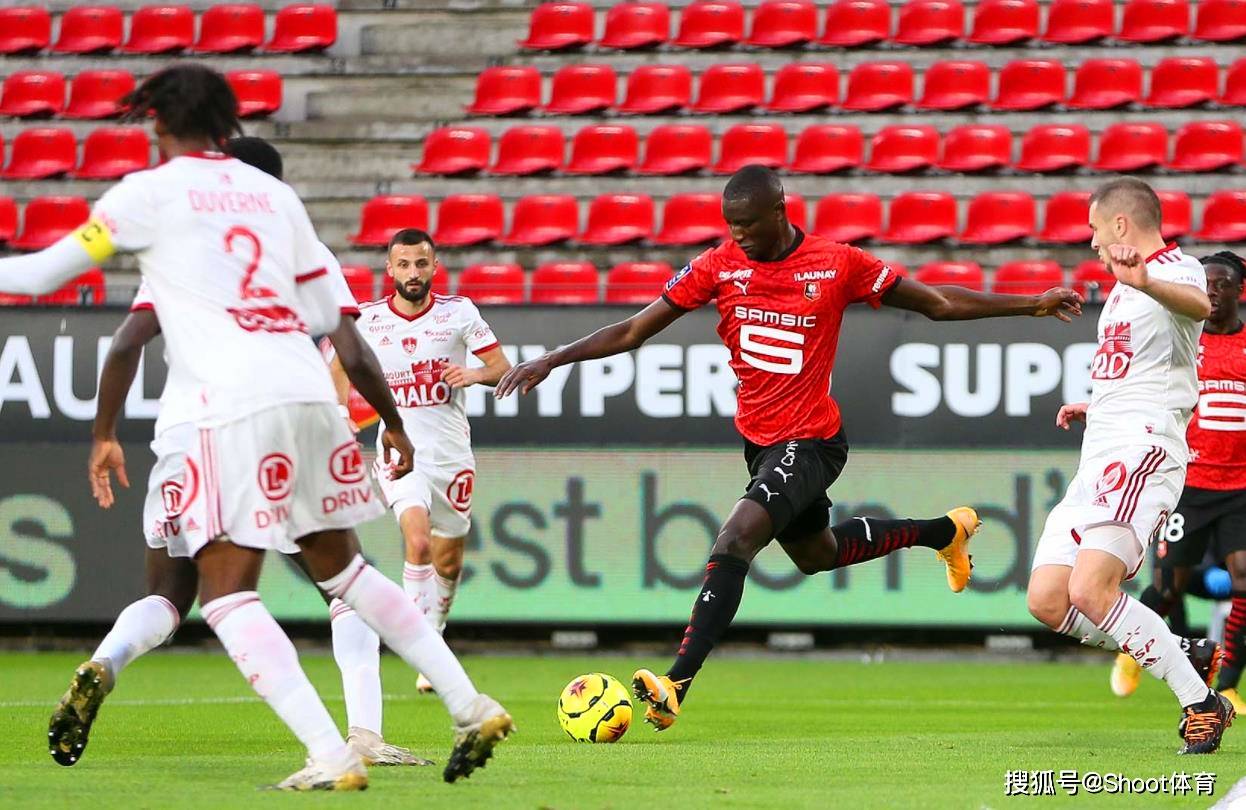 包含清晨体能课后；拜仁慕尼黑状态回暖备战法甲；压力陡增；年轻球员得到机会的词条