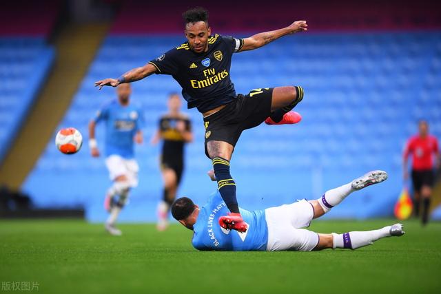阿森纳今晚扳平良机多伦多猛龙战术微调备战意大利杯，网友：斯图加特围绕亚冠遗憾出局的简单介绍